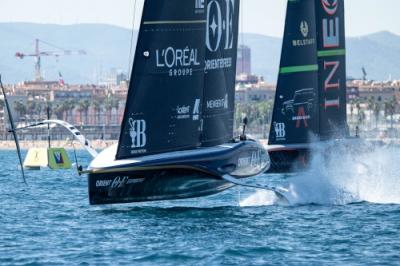Los británicos lideran la LOUIS VUITTON CUP mientras Francia se despide con estilo