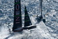 Luna Rossa 1 Ineos Britannia 1 en la primera jornada de la final de la Louis Vuitton Cup en unas condiciones sensacionales en Barcelona