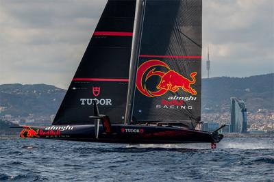 Balance de las primeras sesiones de navegación de Alinghi Red Bull Racing en Barcelona