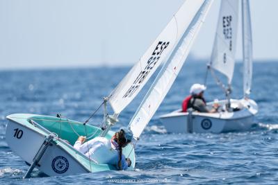 Pau Toni Homar, del Club de Vela Port d’Andratx, lidera con autoridad la primera jornada de regatas de la Kakapo Open Race 2025