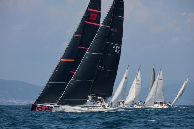El Trofeo Conde de Gondomar se acerca a su final con los favoritos al frente