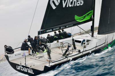 Un error impide al Urbania pelear por la victoria en el estreno de PalmaVela