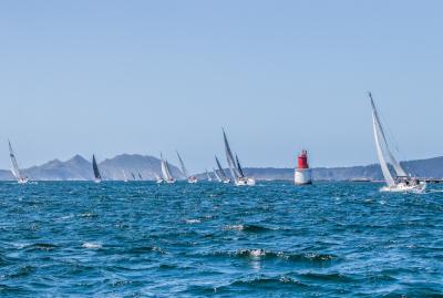 Viento y espectáculo en el Trofeo Verde para inaugurar la temporada de vela pesada