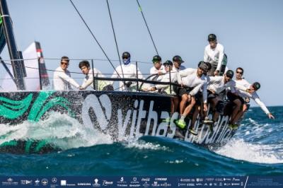 Vithas Urbania conquista con autoridad el Trofeo SM La Reina