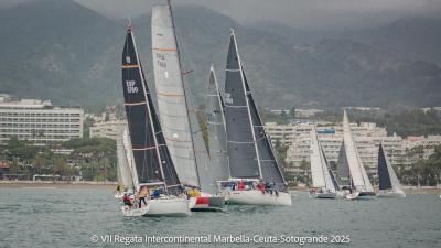 ‘Merdocq’ se impone en la primera etapa de la VII Copa Intercontinental tras cruzar el Estrecho de Gibraltar desde Marbella hasta Ceuta