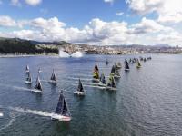 Adios y buena suerte. Vigo despide la tercera etapa de la Solitaire Figaro Paprec.