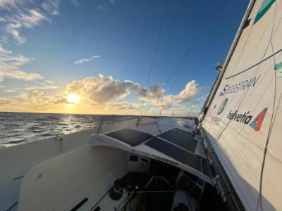 Clase 40 . Nada decidido con alisios poco estables