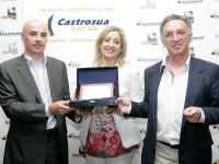 La XII edición de la cita de Solitarios y A Dos, del Club Náutico Caramiñal, conmemora el 4º Memorial José Manuel Castro