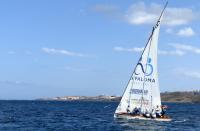 El Hospital La Paloma Pueblo Guanche se impone en el arranque de la temporada de Vela Latina Canaria