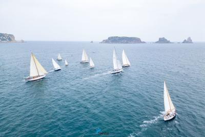 Tabarly, Argyl y Clarionet primeros líderes de la VIII Vela Clàssica Costa Brava