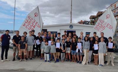 El Campeonato de Bizkaia de vela ligera se decidió en el Abra en dos jornadas nubladas