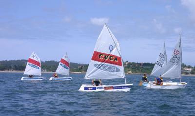 El próximo fin de semana el Club N. Recreativo de Sada organiza la etapa final del II Circuito Optimist Rias Altas (CORA),