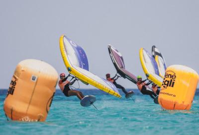 La rider del Club Náutico Sevilla Nía Suardíaz suma un nuevo triunfo en Fuerteventura