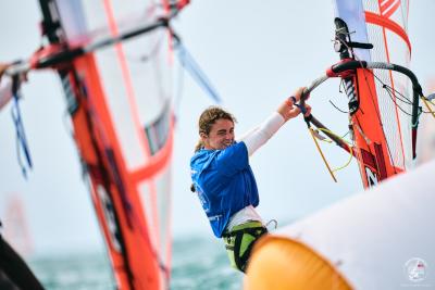 La sevillana Olivia Sánchez Moral se proclama campeona de Europa de Techno en aguas italianas