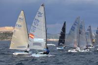 Laurent Hay lidera provisionalmente el Campeonato de España de Finn