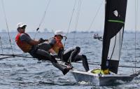 Los hermanos Wizner, en el top ten del Europeo de 49er