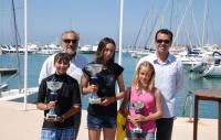 Marina Cornejo, Carolina Cornejo y Marta Lafuente ganadoras del I Trofeo Primavera de Vela Ligera