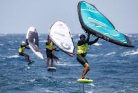 Nía Suardíaz y Tom Pansard se imponen en la Copa Open de Canarias de Wingfoil