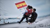 Xammar y Cardona siguen líderes del Mundial de 470 tras el primer día de finales 